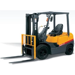 Sewa/ Rental Forklift TCM 